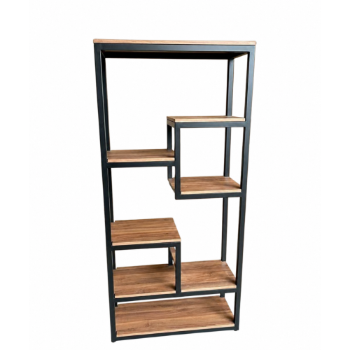 Estante tipo nicho escadinha e acabamento em madeira